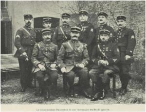 Le commandant Ducornez et son état-major en fin de guerre (photo extraite de « le 19° Bataillon de Chasseurs à pied pendant la première guerre mondiale », 2° édition)